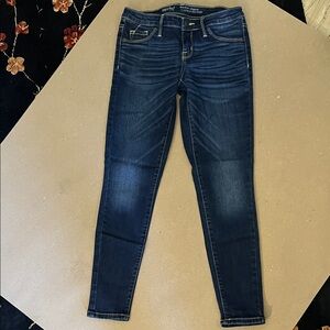 Women's Dark Indigo Skinny Jeans with Stretch